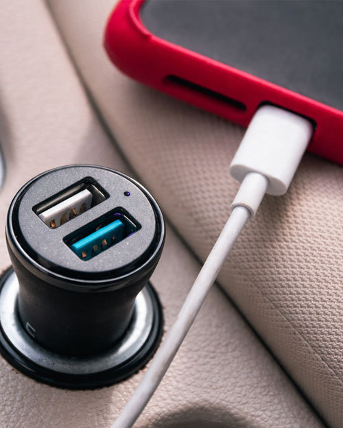  AUTOMOTIVE USB CHARGER